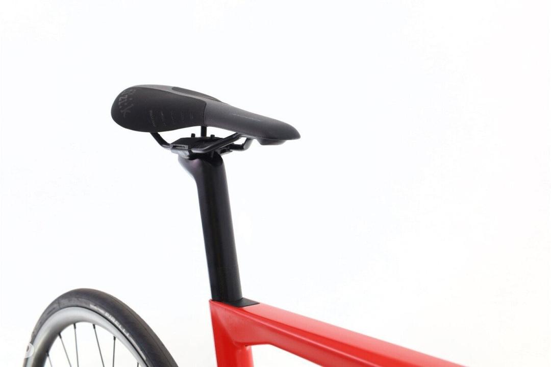 BMC TeamMachine SLR Three Di2 12V 2025